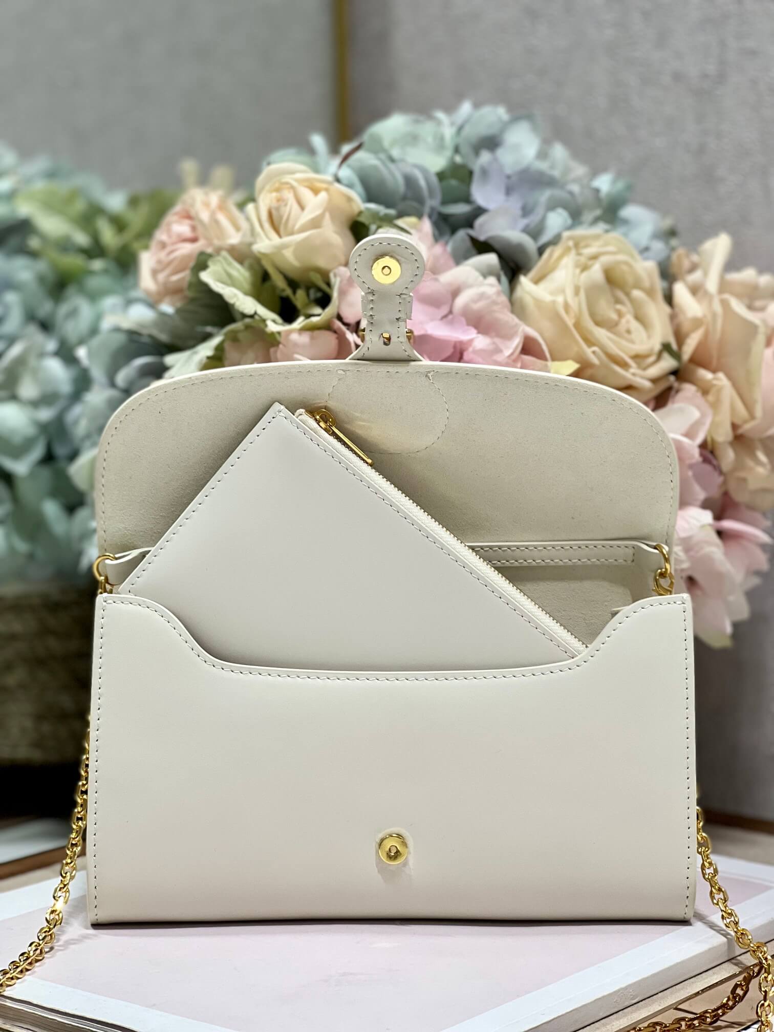 Dior Bobby East-West Pouch - Image 8