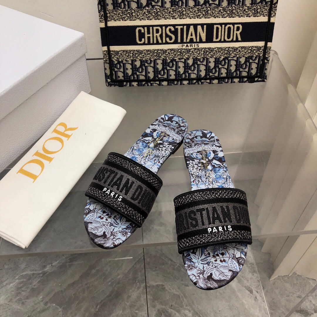 Christian Dior Slipper - Image 8