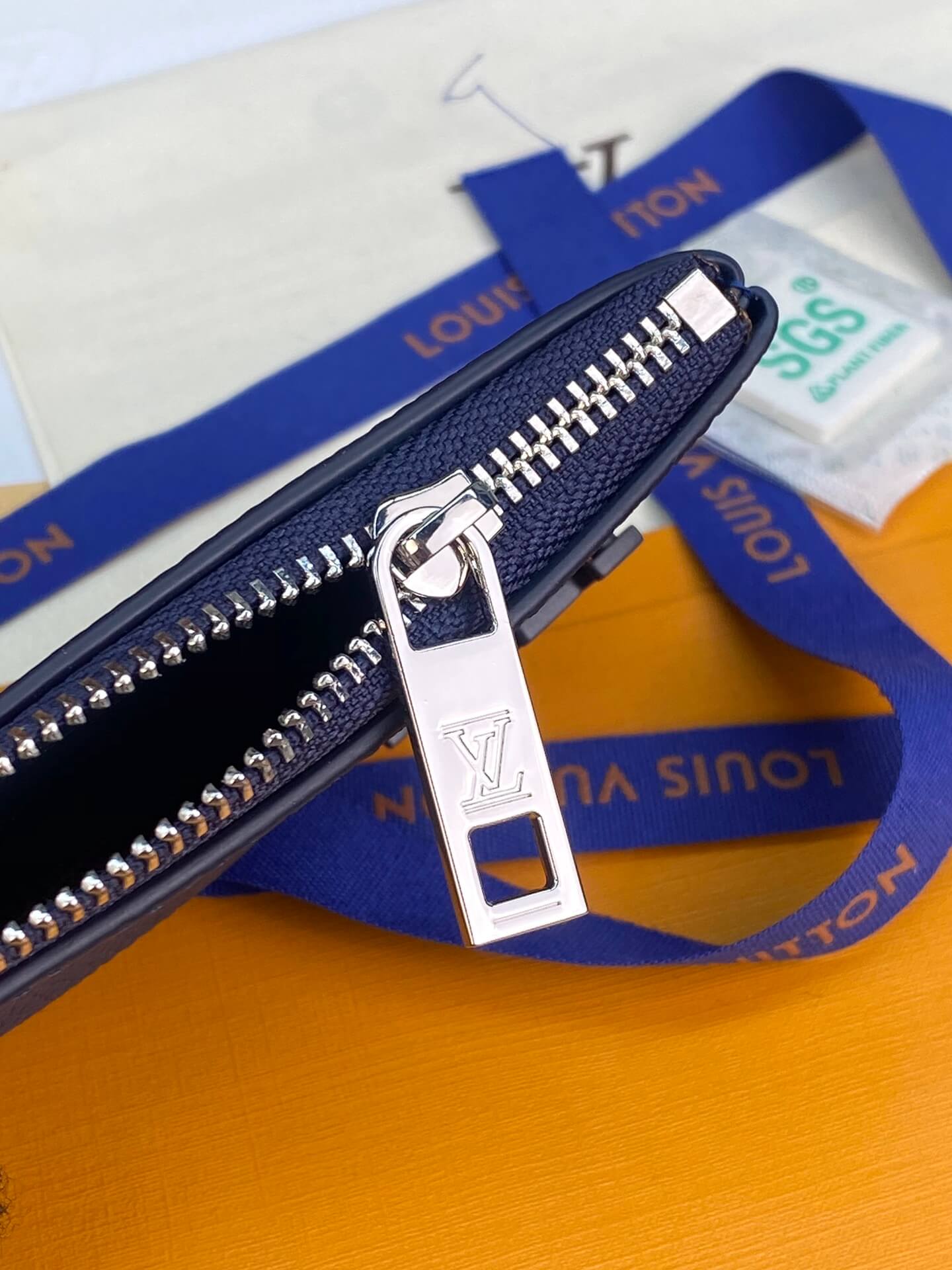 Louis Vuitton Key Pouch - Image 7