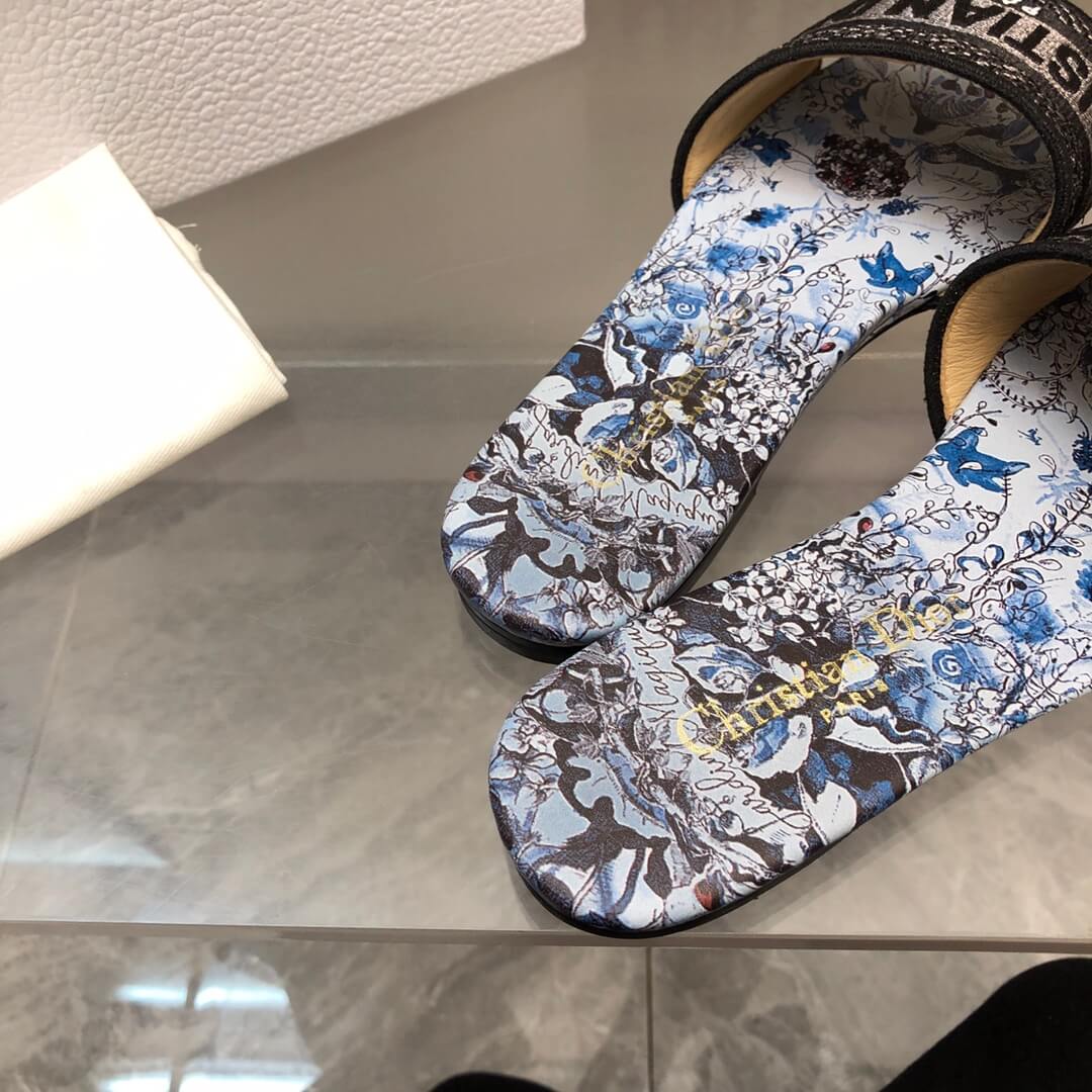 Christian Dior Slipper - Image 9