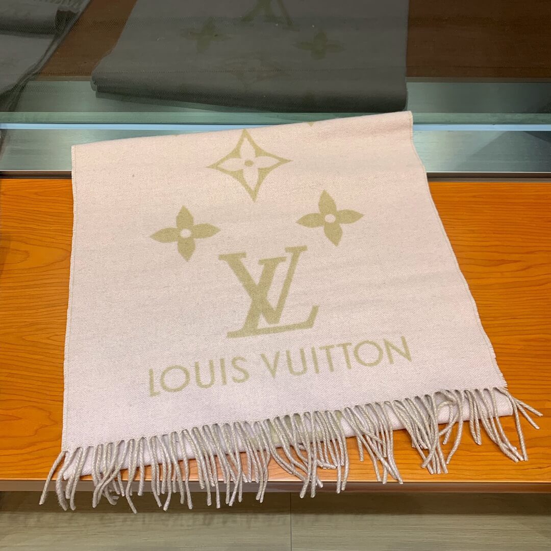 LV Reykjavik Cashmere Scarf - Image 9