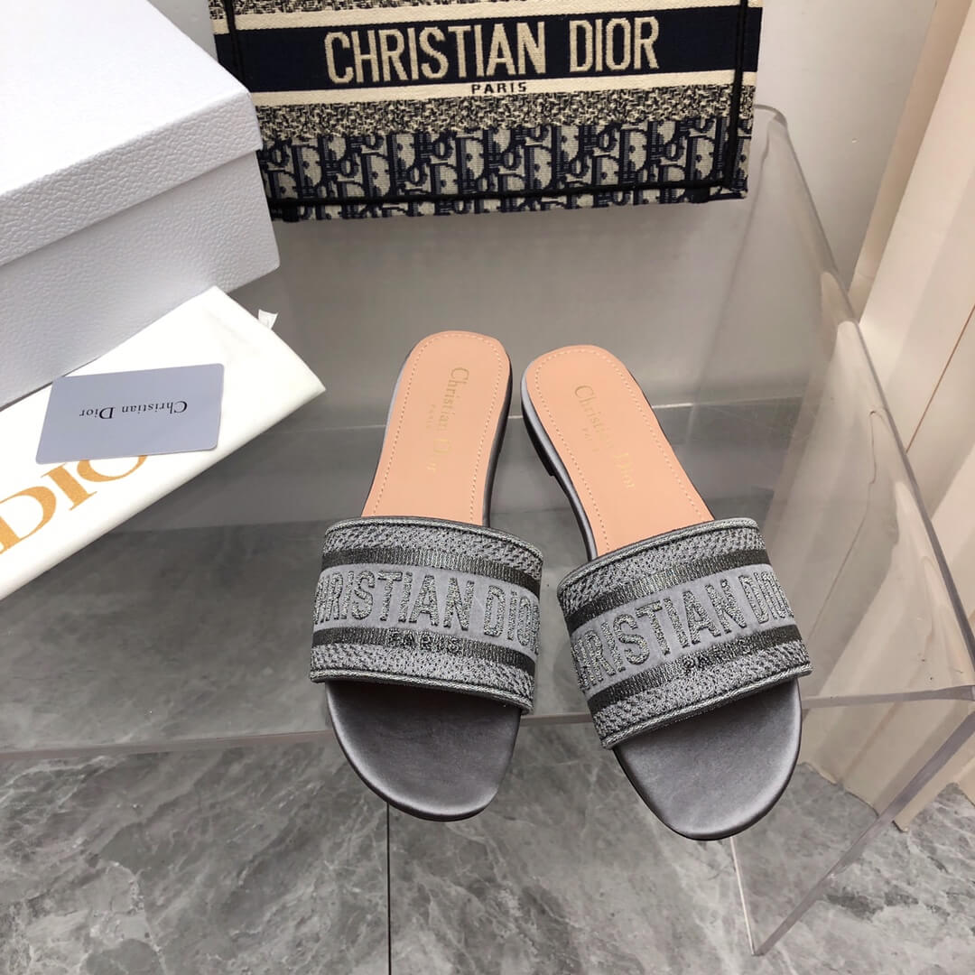 Christian Dior Slipper - Image 8