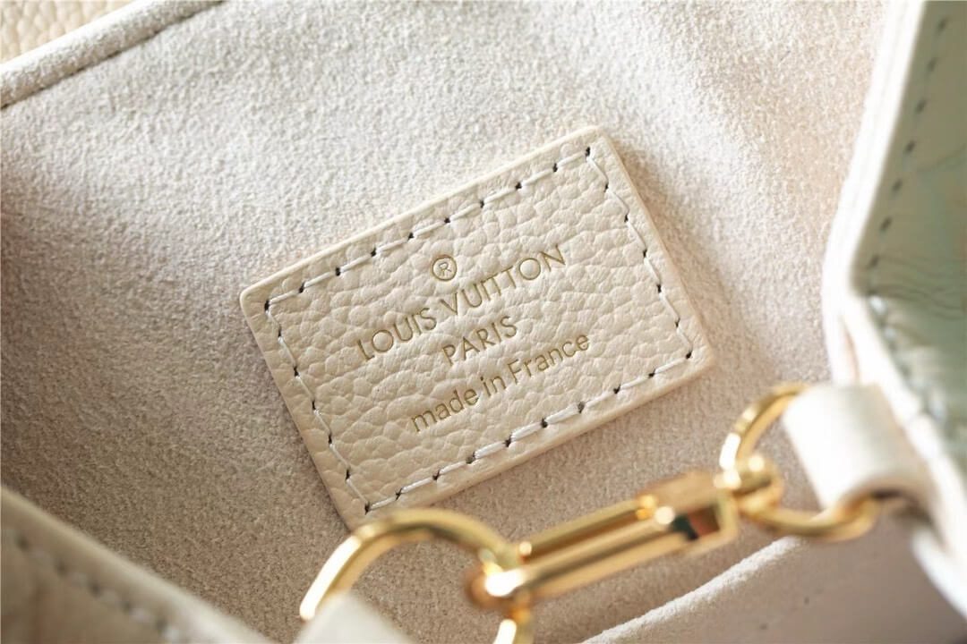 LV Backup Backpack - Image 8