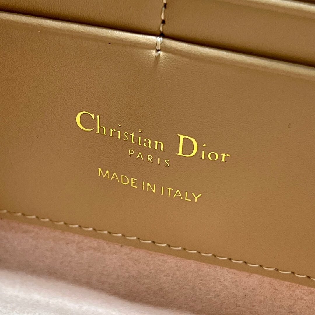 Dior Bobby East-West Pouch - Image 8