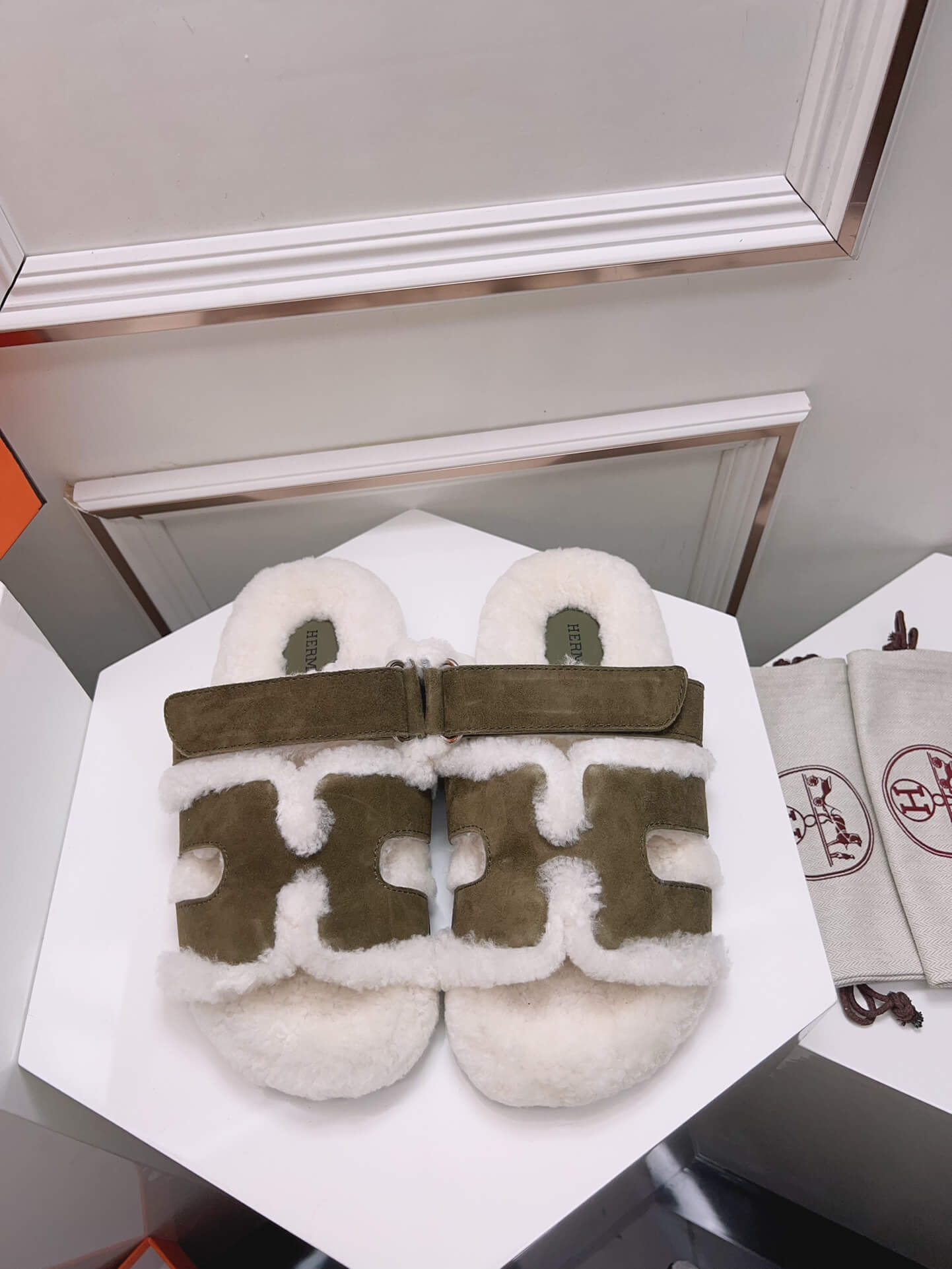 Hermes Teddy Chypre Sandal - Image 7