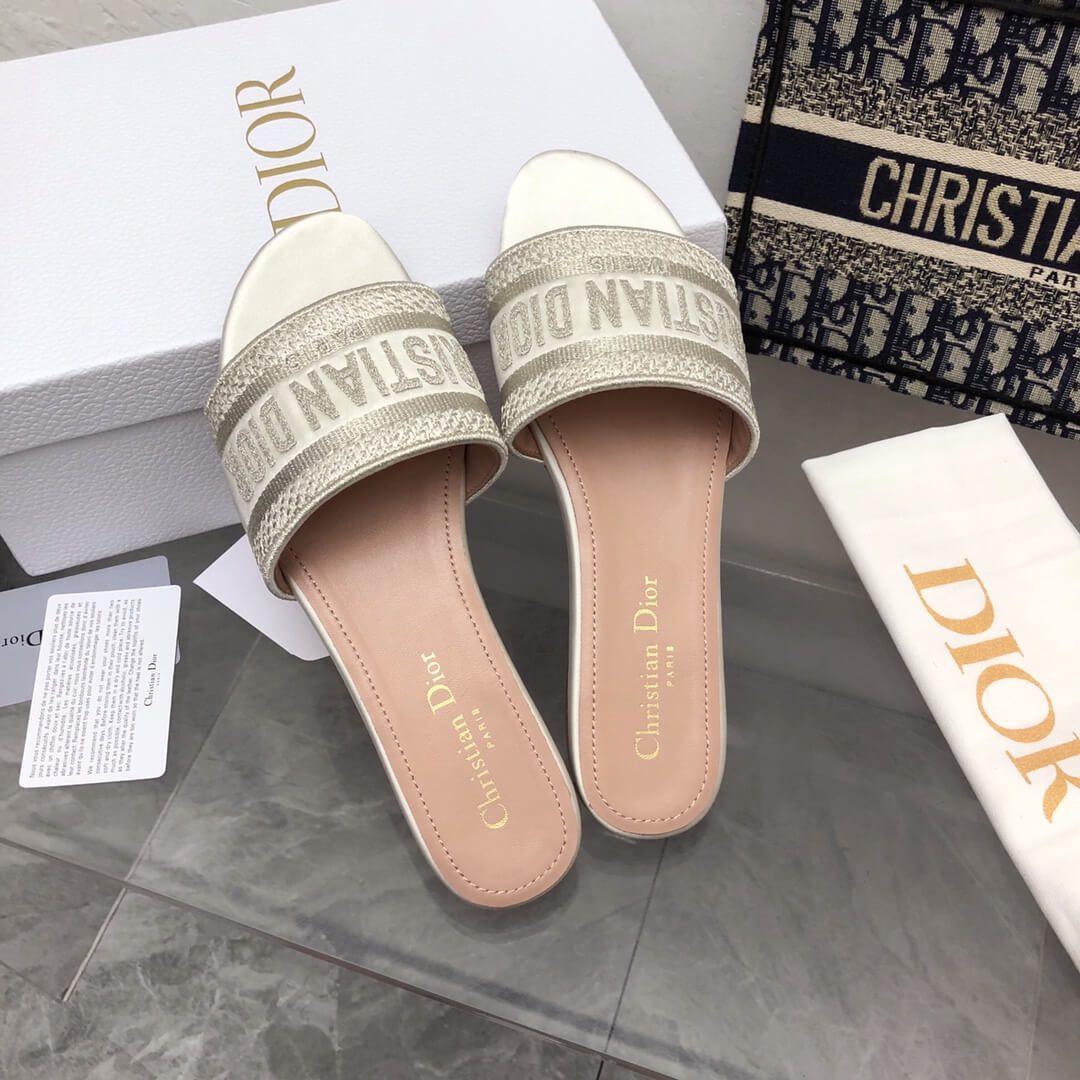 Christian Dior Slipper - Image 9