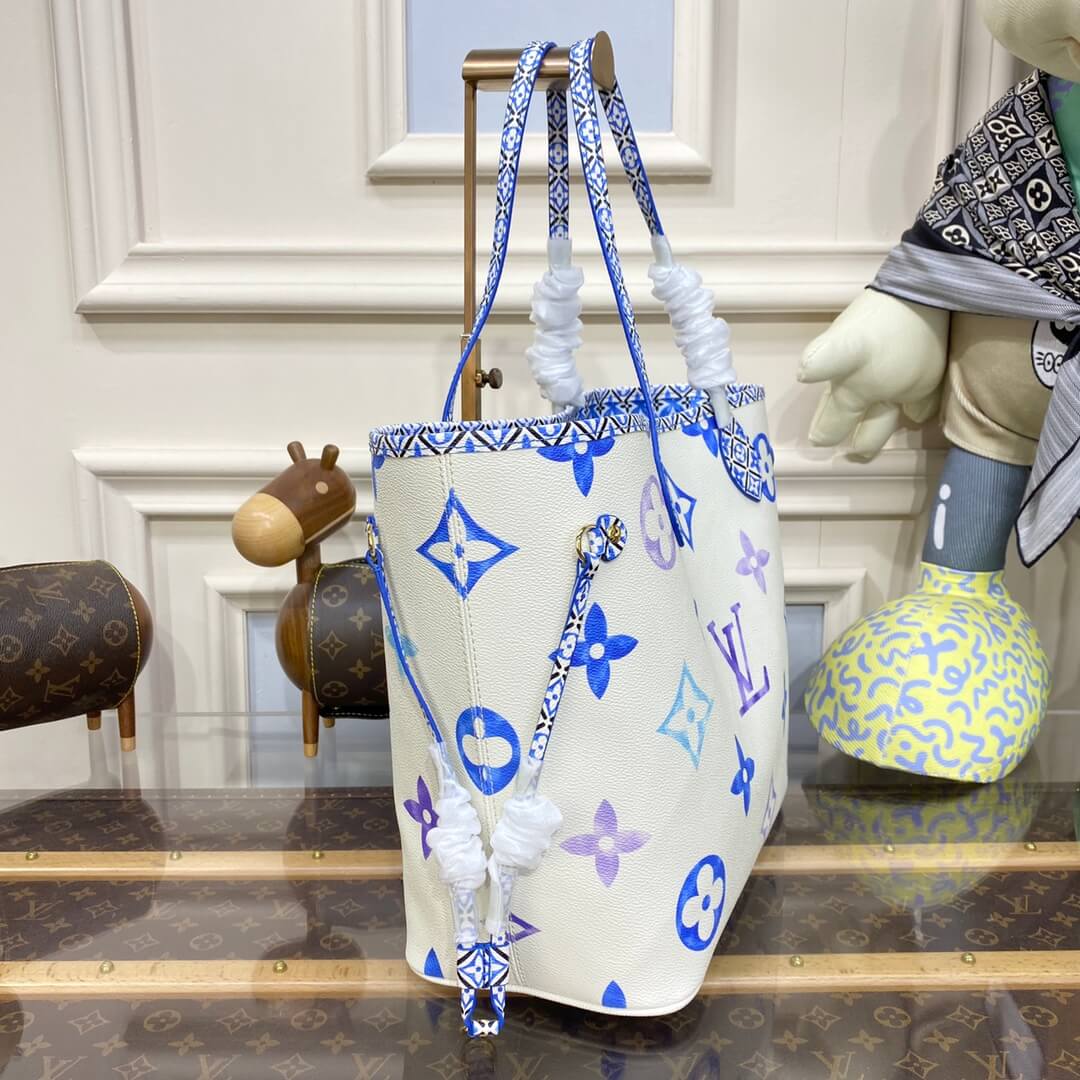 Louis Vuitton Neverfull Bag - Image 4