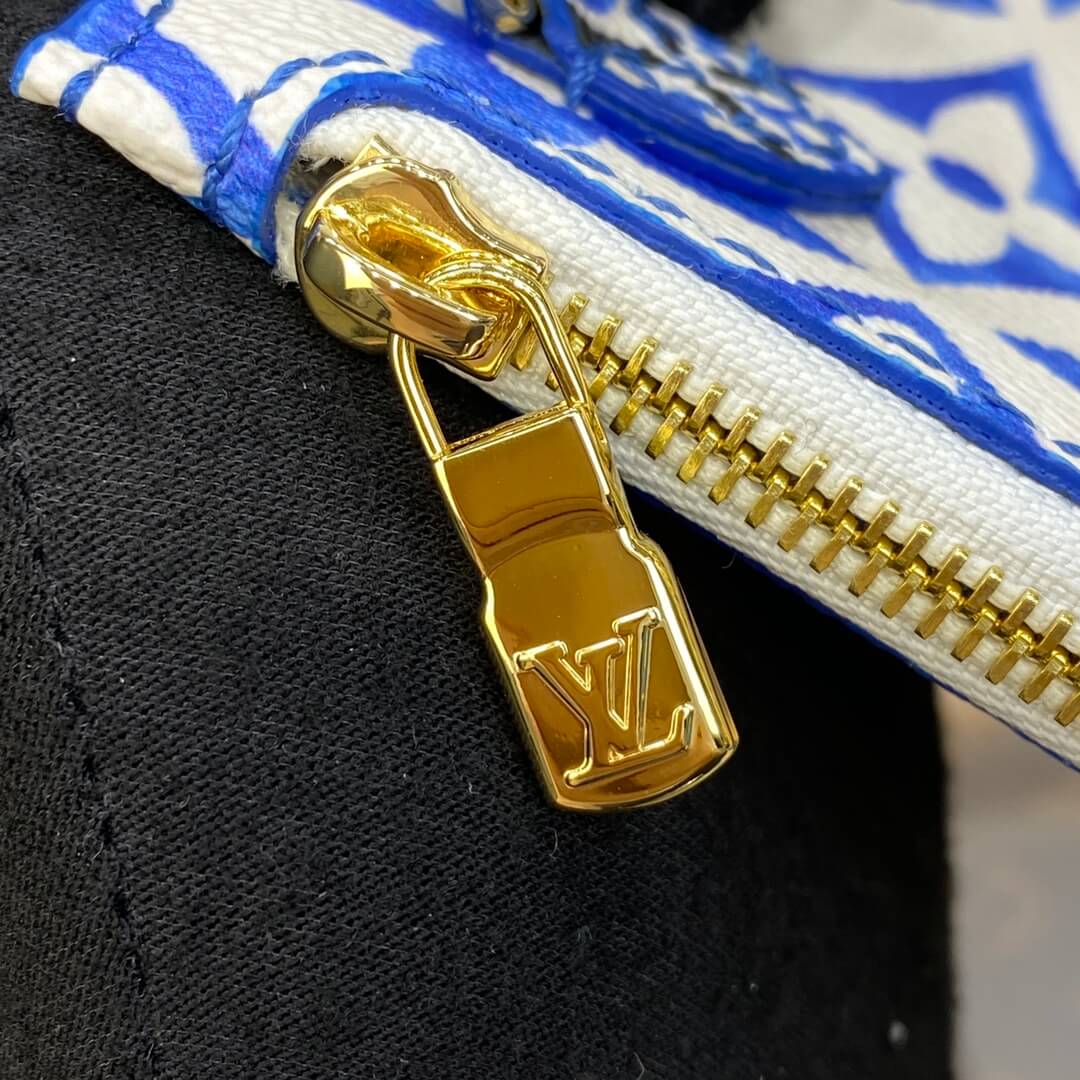 Louis Vuitton Neverfull Bag - Image 5