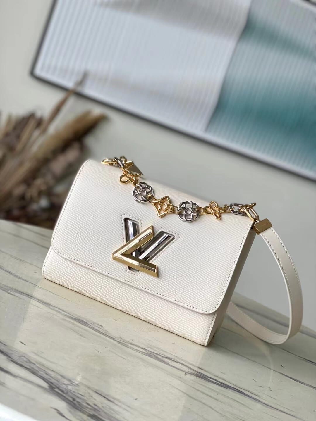 LOUIS VUITTON Twist MM Bag