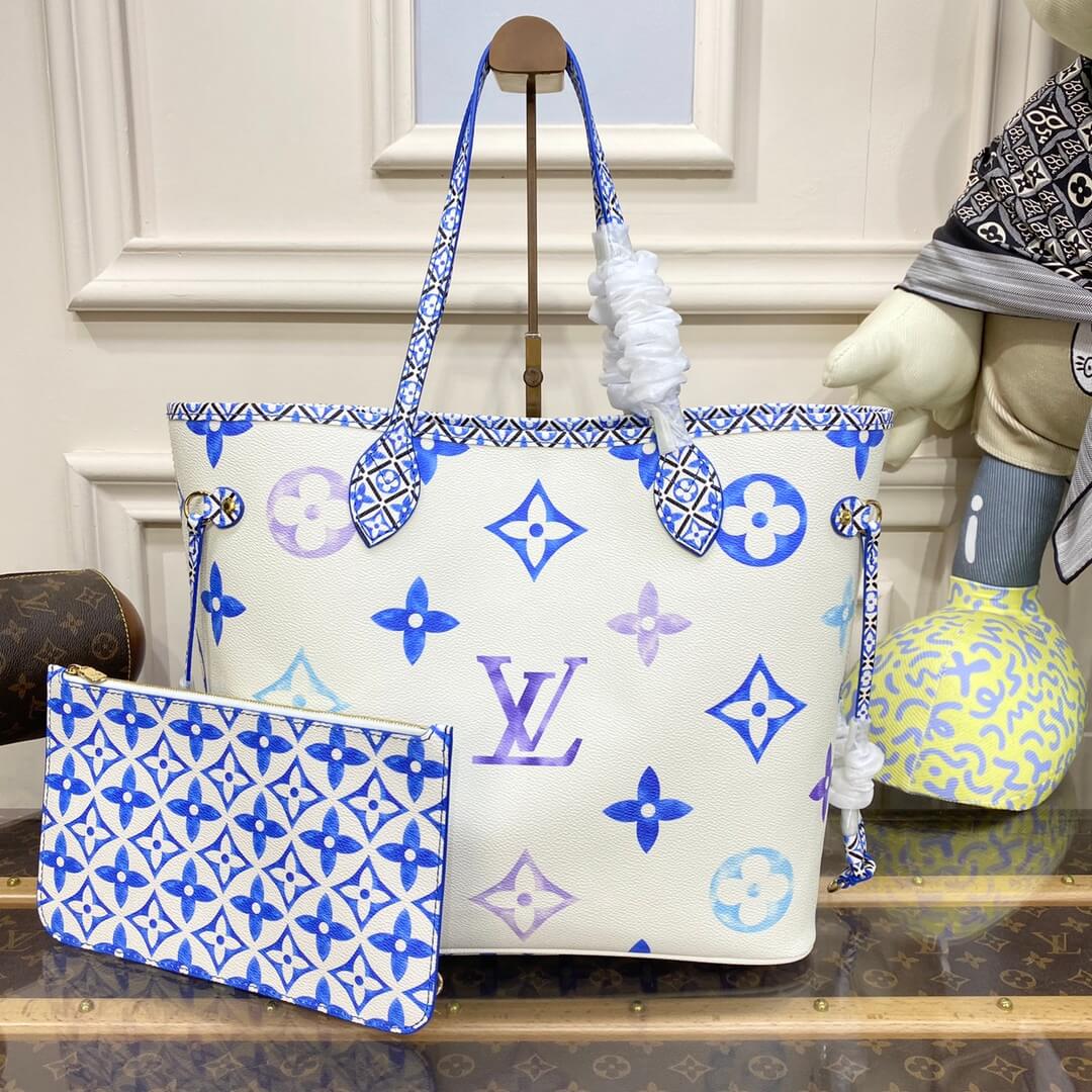 Louis Vuitton Neverfull Bag