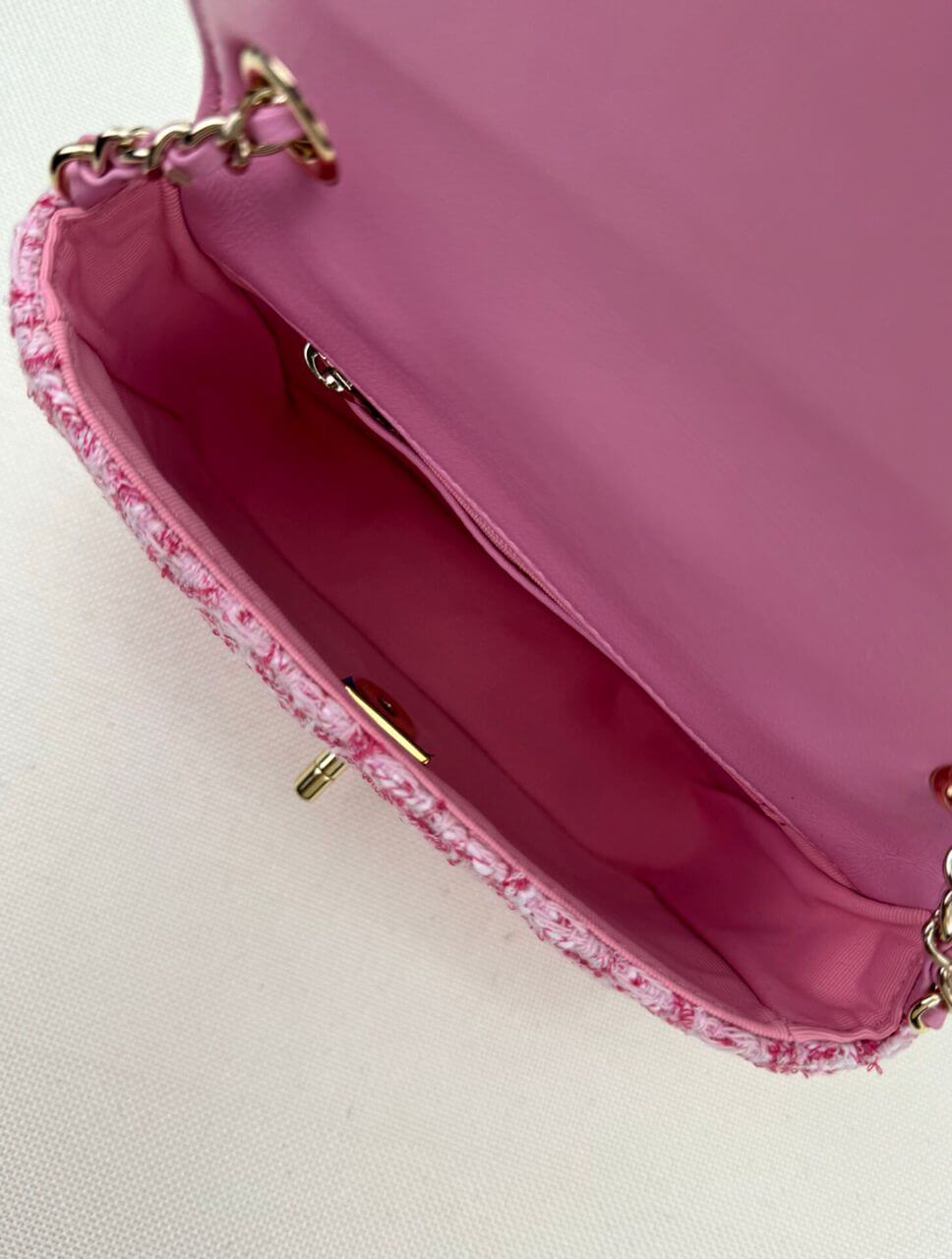 Chanel Tweed Mini Heart Square Flap Pink White Bag - Image 6