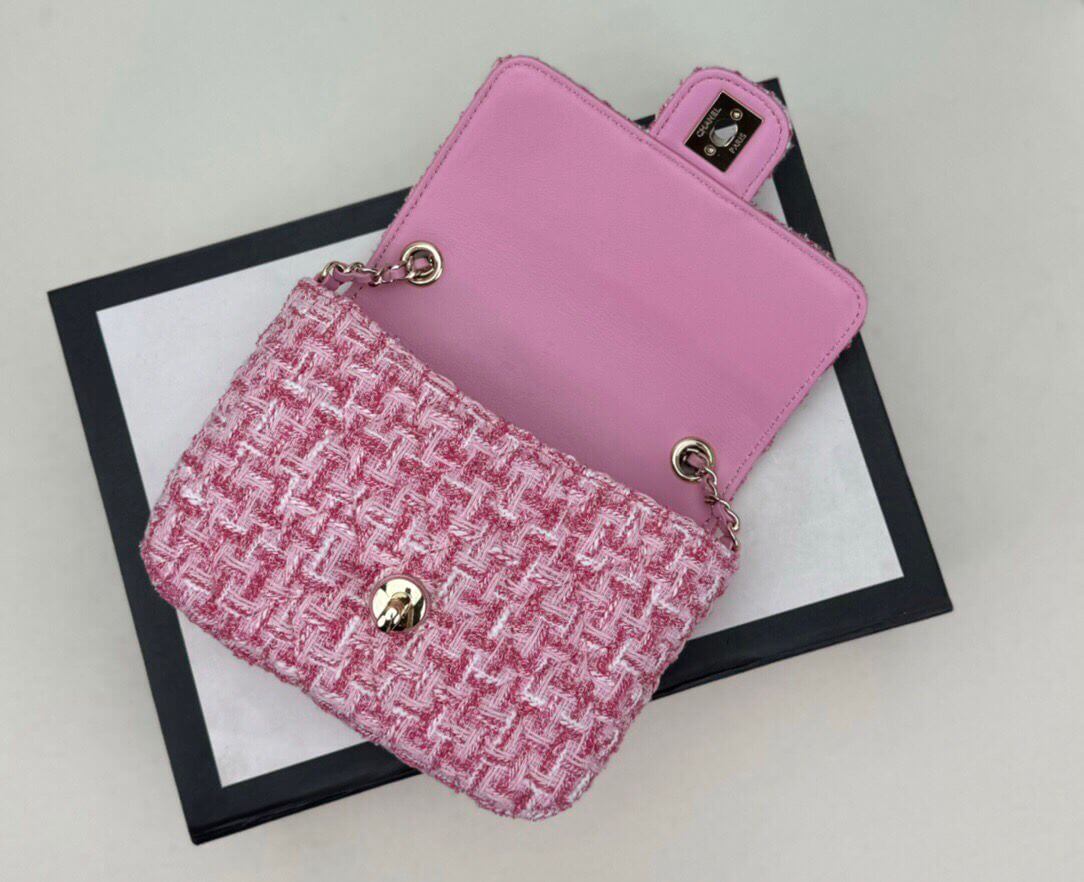 Chanel Tweed Mini Heart Square Flap Pink White Bag - Image 7