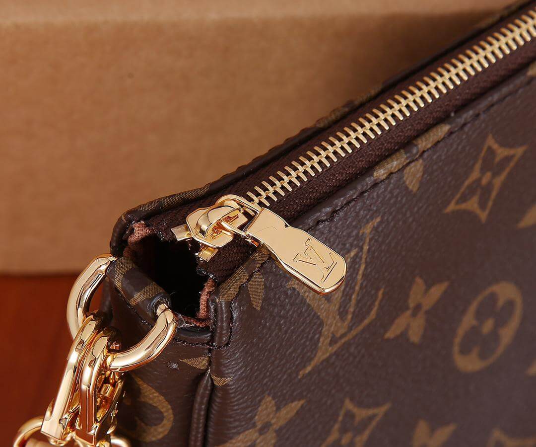 LV Pochette Accessoires - Image 3