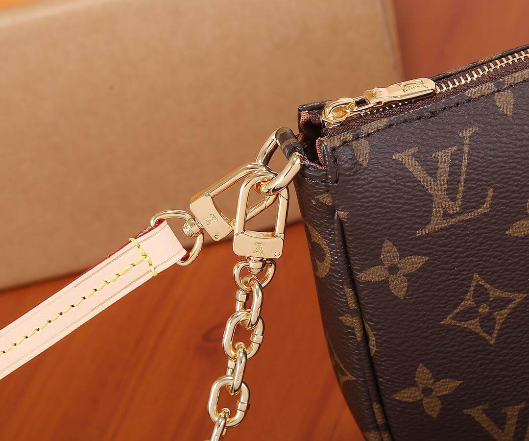LV Pochette Accessoires - Image 4