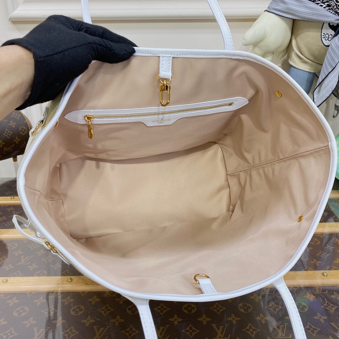 Louis Vuitton Neverfull Bag - Image 8