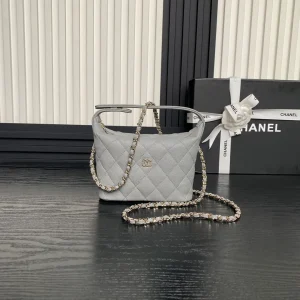 CC 25C Hobo Bag 21.5cm Top Handle Grey Grained Calfskin