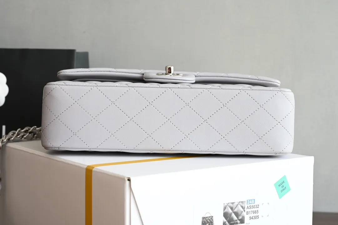 CHANEL Grey Quilted Caviar Leather Jumbo Classic Double Flap Bag - Image 10