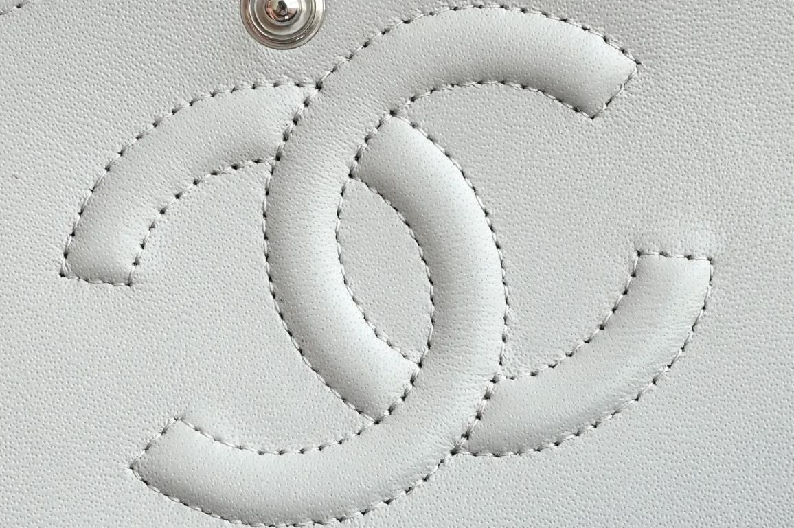 CHANEL Grey Quilted Caviar Leather Jumbo Classic Double Flap Bag - Image 5