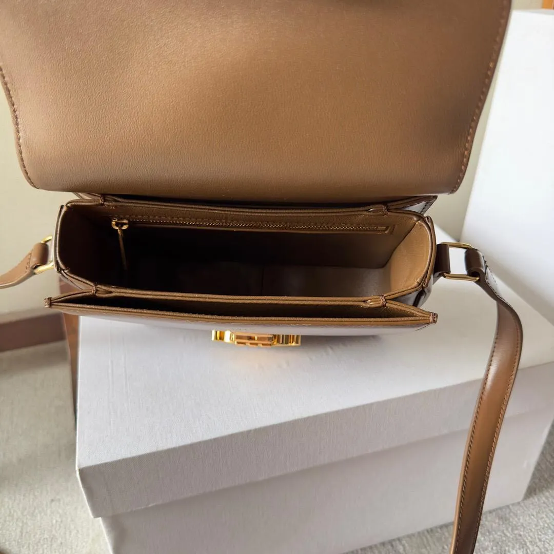 Celine Brown Leather Medium Triomphe Shoulder Bag Celine - Image 7