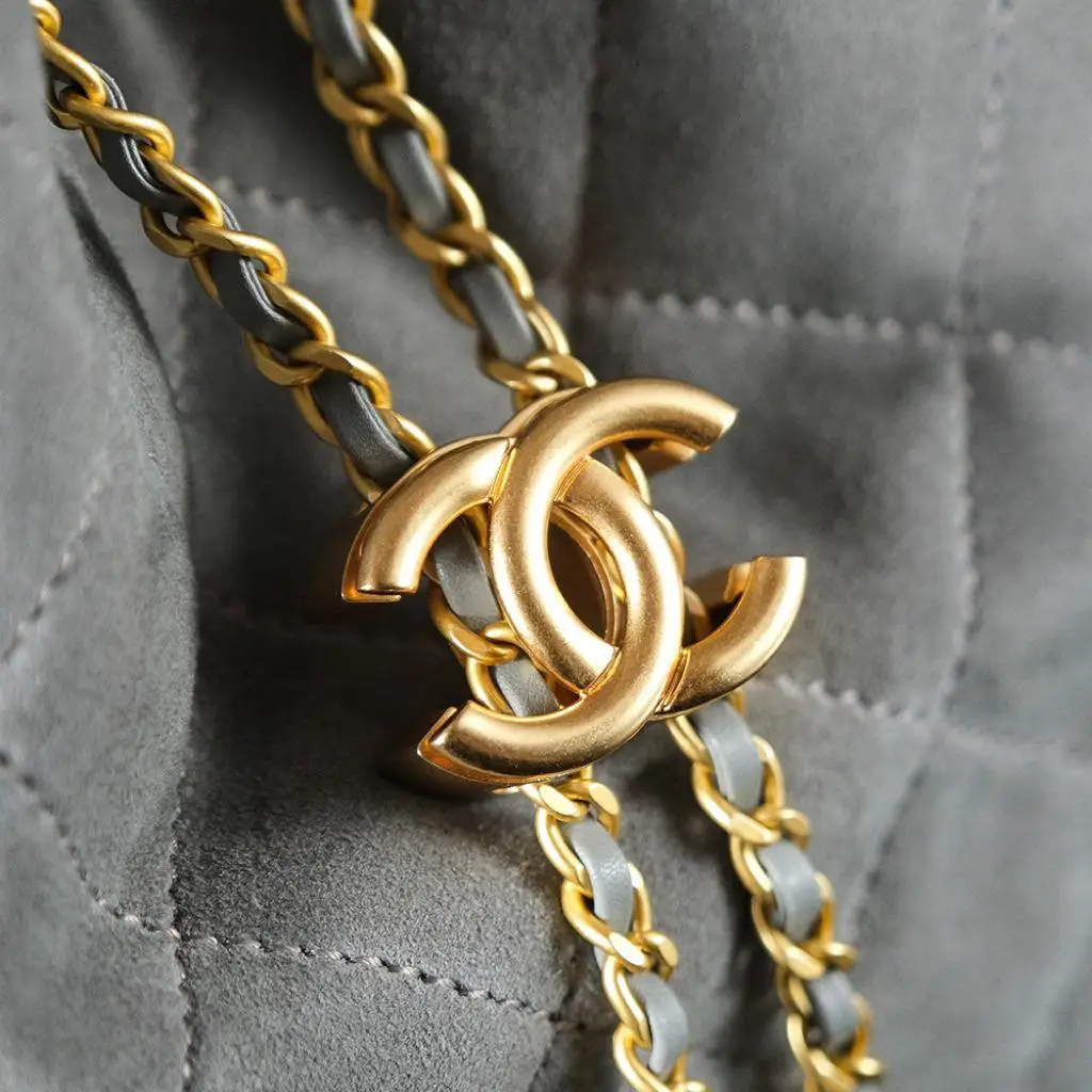 Chanel 25C show drawstring bucket hobo trumpet - Image 2