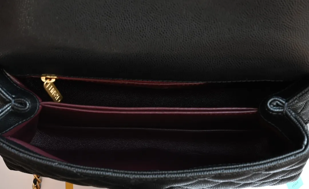 Chanel Navy Blue/Burgundy Quilted Caviar Leather Mini Coco Top Handle Bag Chanel - Image 2