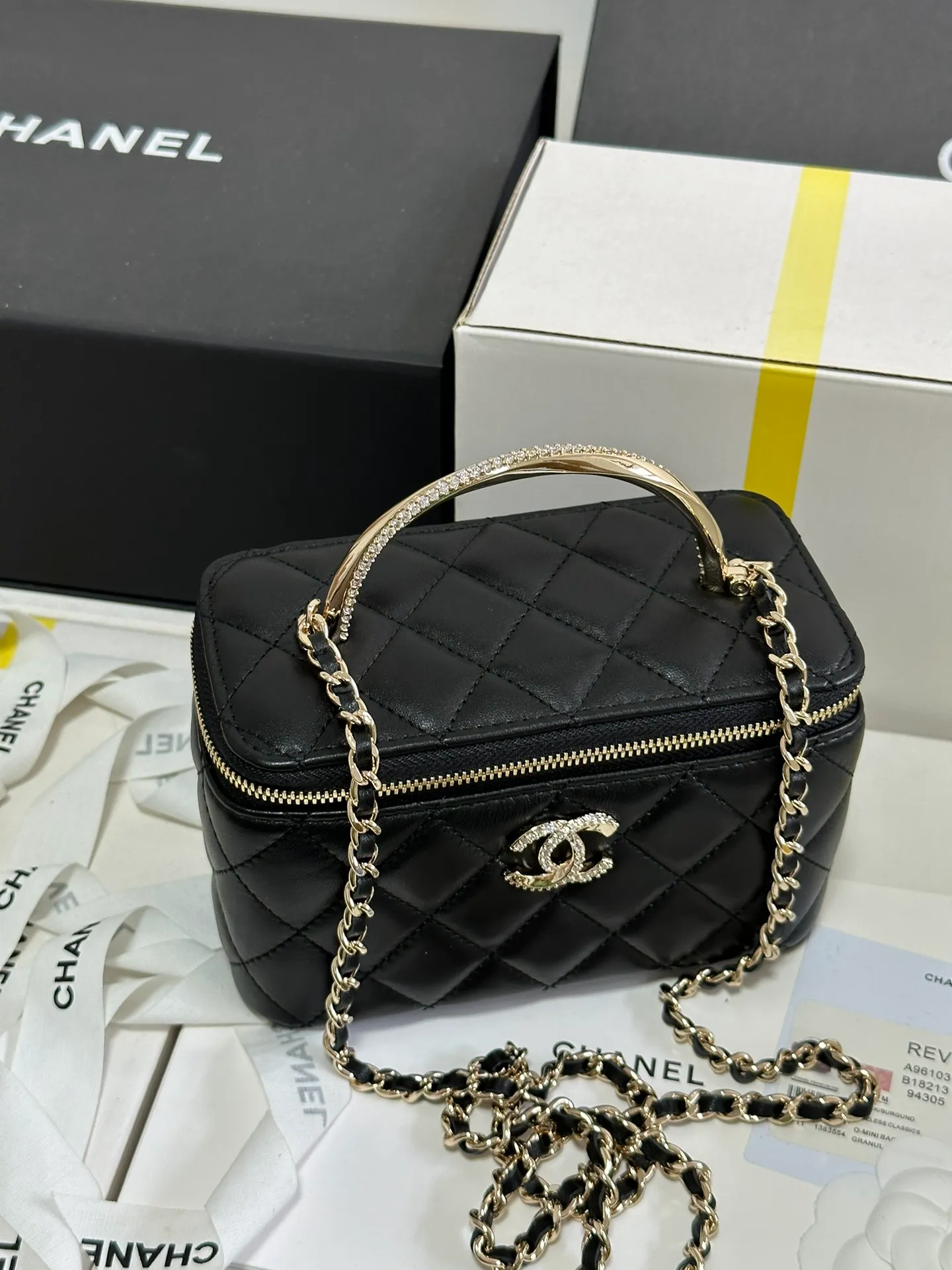 Chanel Classic Black Lambskin Top handle Vanity Bag - Image 4