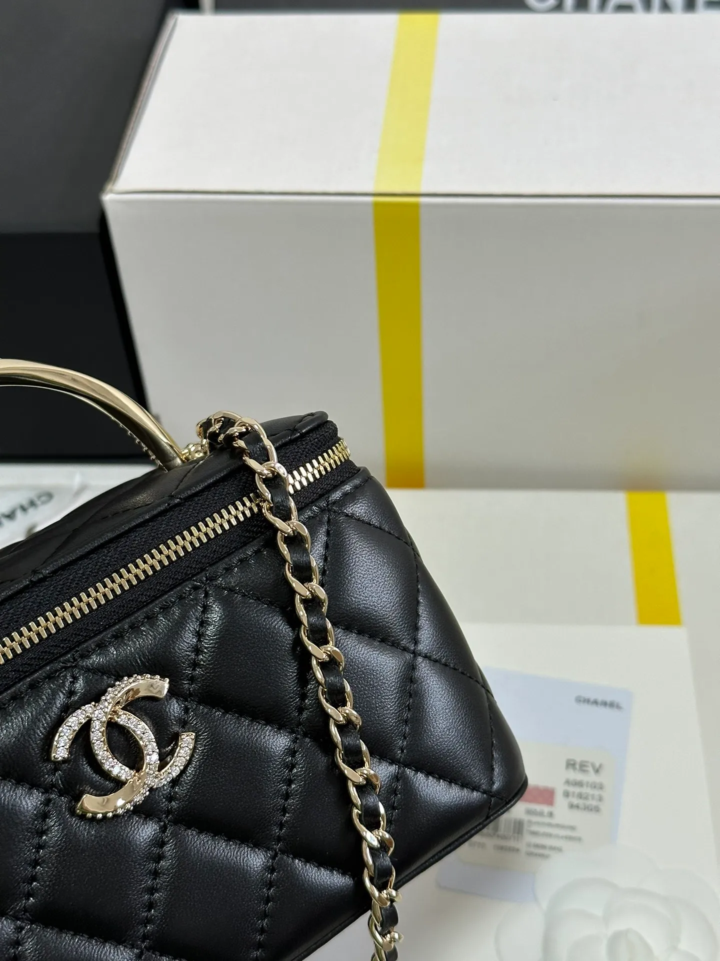 Chanel Classic Black Lambskin Top handle Vanity Bag - Image 5