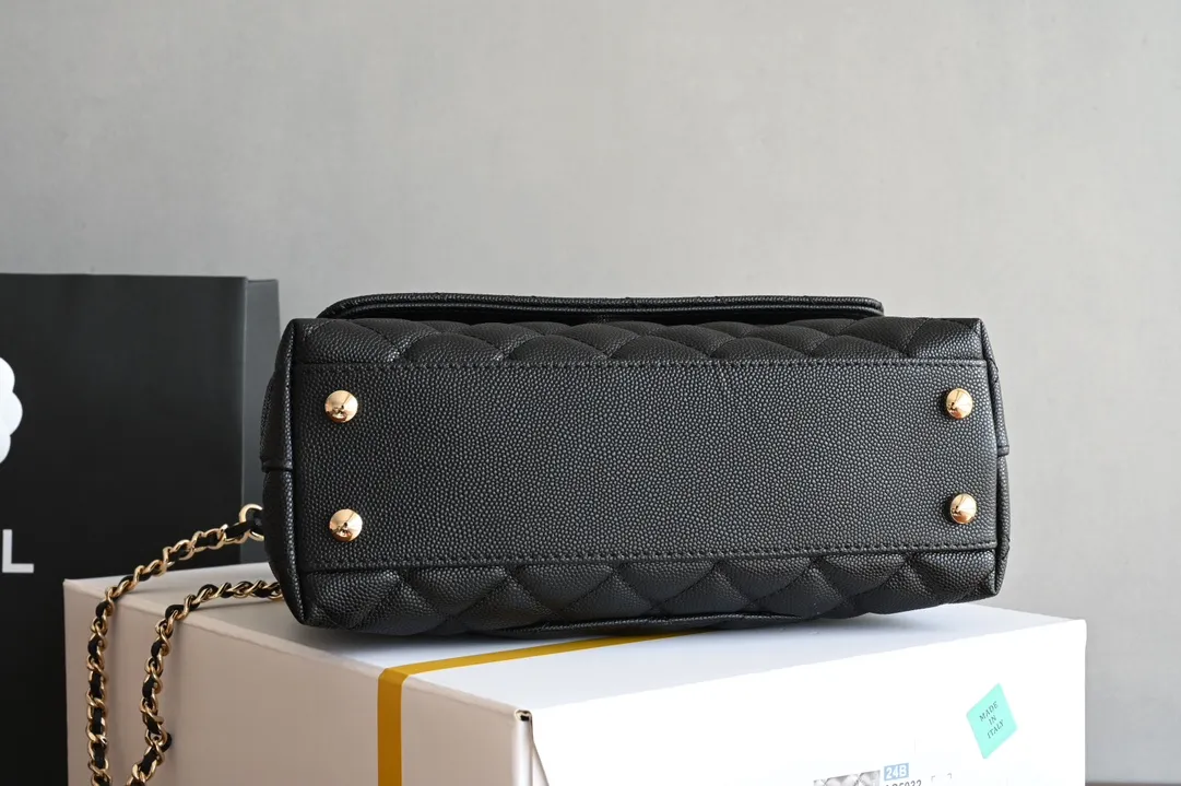 Chanel - Coco Top Handle - Black Caviar / Lizard Top Handle GHW - Image 4
