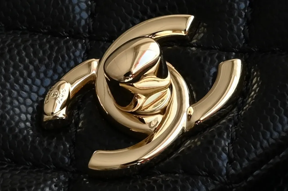 Chanel - Coco Top Handle - Black Caviar / Lizard Top Handle GHW - Image 7