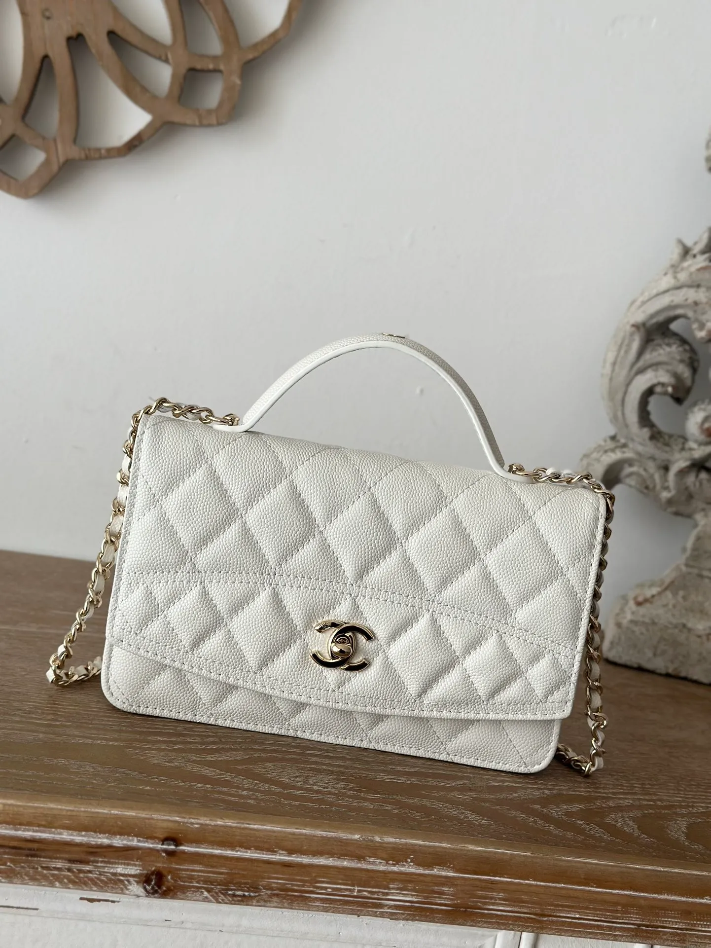 Chanel Mini Flap bag with Top Handle white Cavia - Image 3
