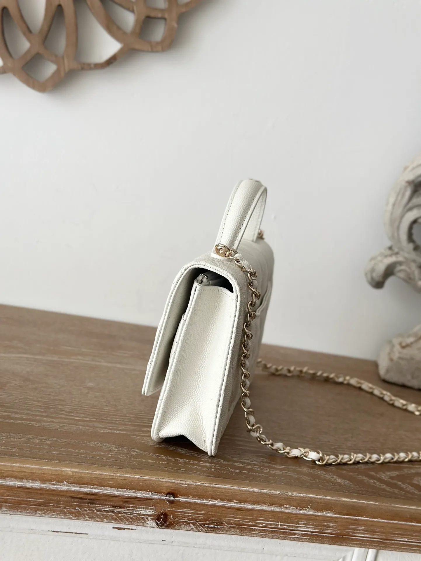 Chanel Mini Flap bag with Top Handle white Cavia - Image 4