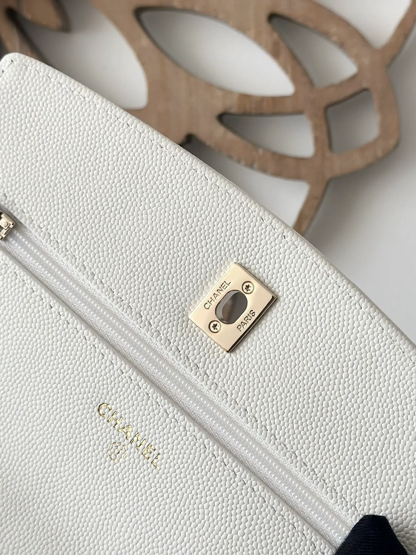 Chanel Mini Flap bag with Top Handle white Cavia - Image 9