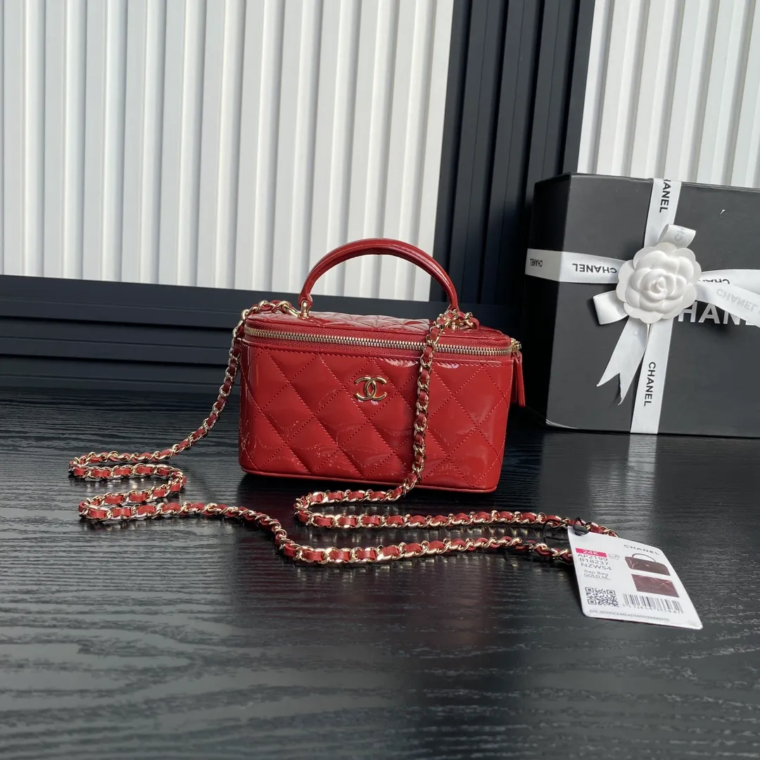 Chanel Red Quilted Lambskin Top Handle Long Vanity Case Aged Gold Hardware