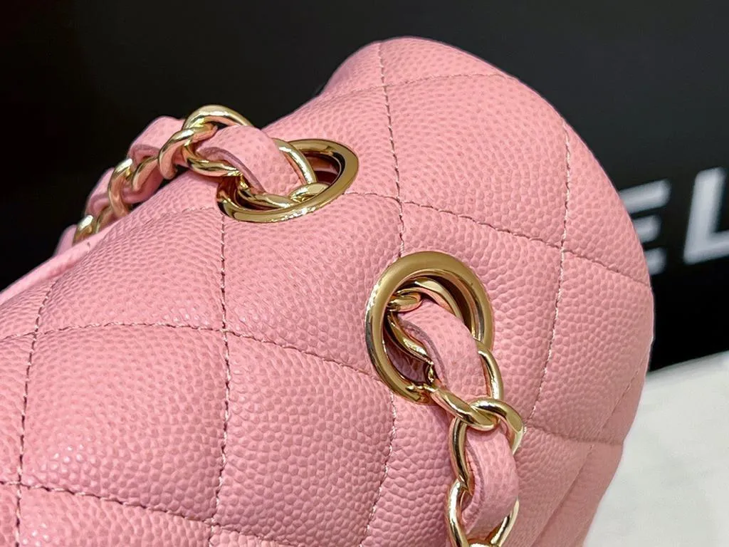 Chanel Vintage Sakura Pink Quilted Caviar Medium Classic - Image 4