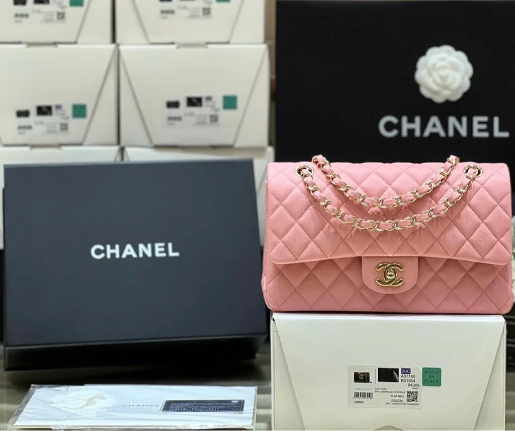 Chanel Vintage Sakura Pink Quilted Caviar Medium Classic - Image 10