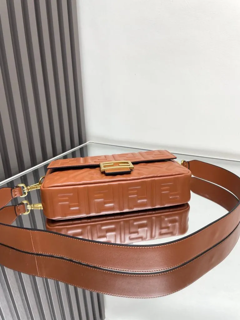 FENDI Medium Baguette Chain Shoulder Bag - Image 8