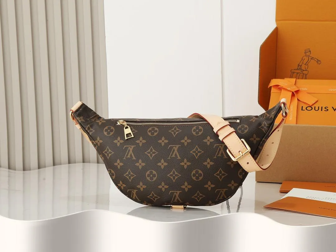 Louis Vuitton High Rise LV Monogram Print Bumbag Belt Bag - Image 10
