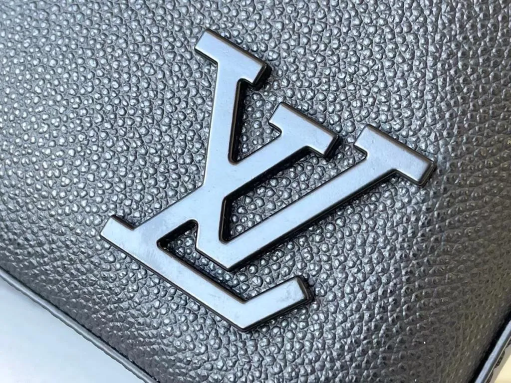 Louis Vuitton Takeoff Aerogram Briefcase Black - Image 8