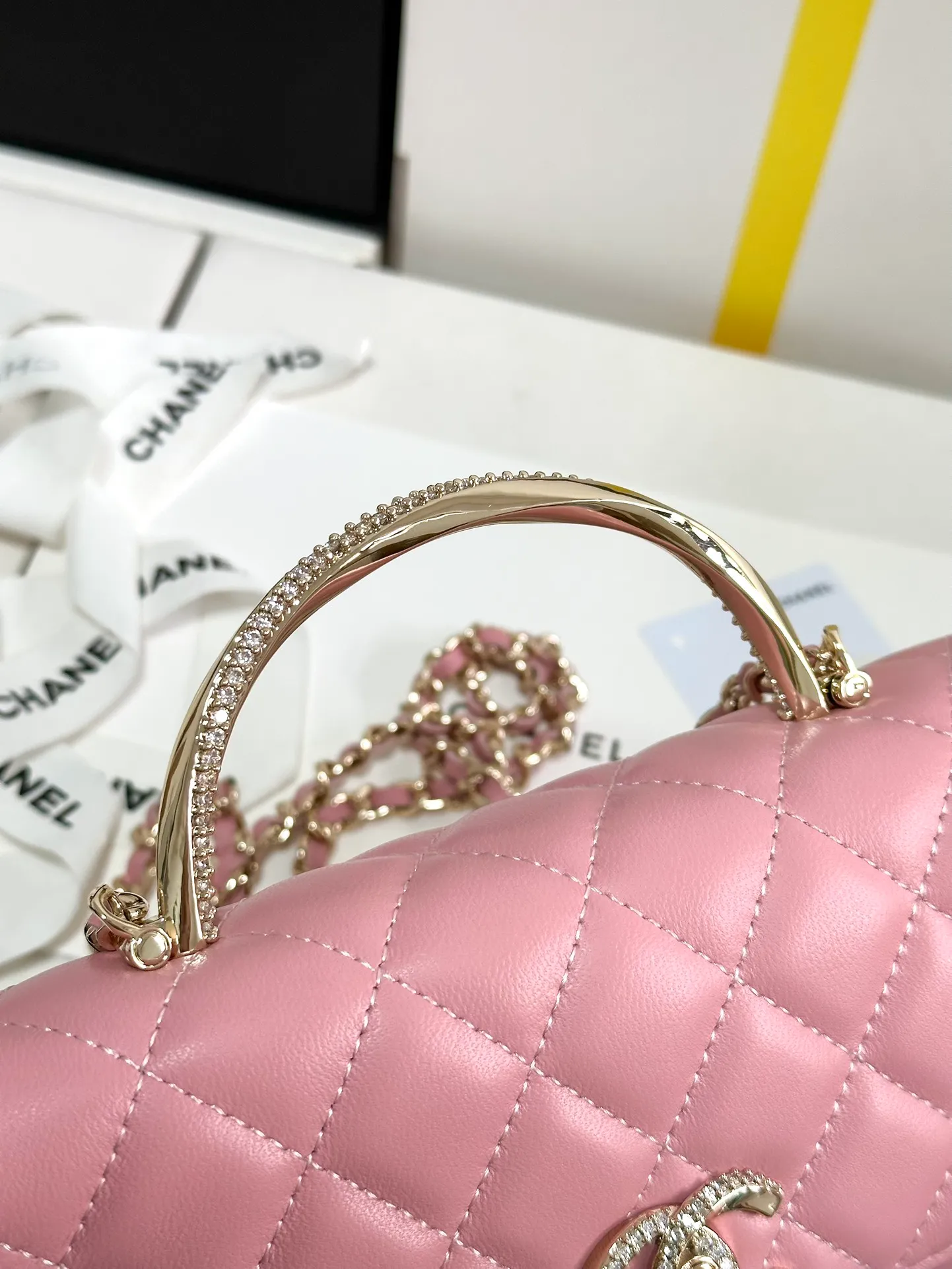 Mini Flap bag, Shiny Lambskin & Gold-tone metal, pink - Image 6