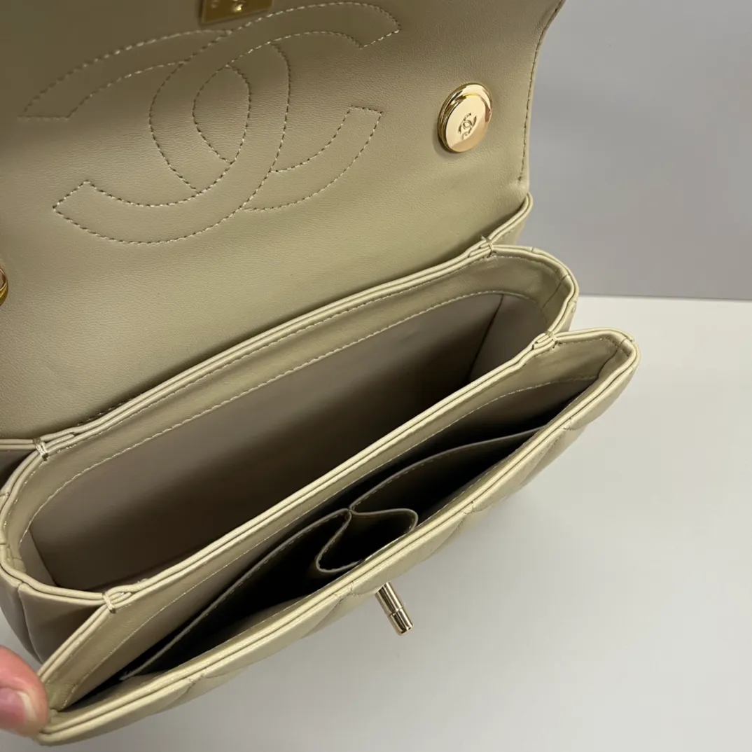 22S Beige Lambskin Quilted Trendy CC LGHW - Image 2