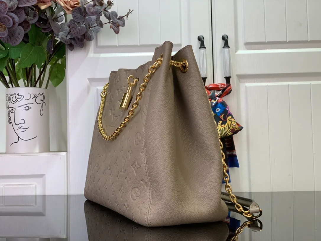 Anytime MM Monogram Empreinte Leather - Image 9