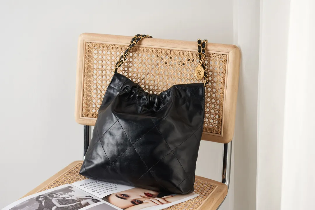 CHANEL 22Bag Small Handbag Shoulder Bag Shiny Calfskin Black - Image 5