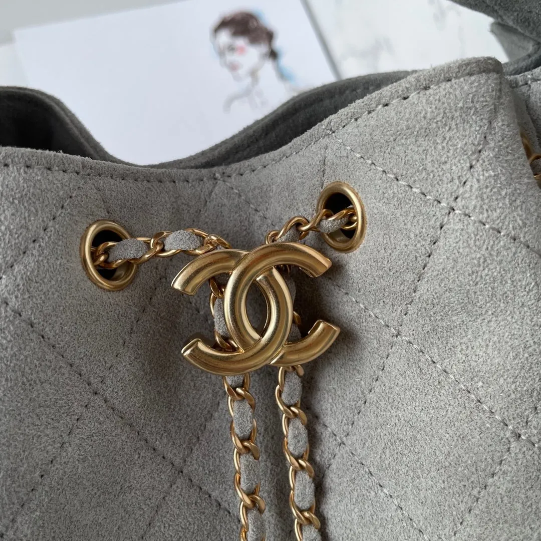 CHANEL 25 Handbag - Image 7