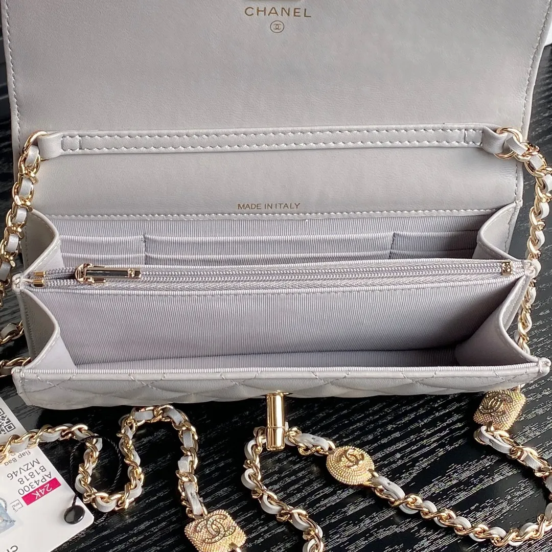 CHANEL Lambskin Pearl Crush Quilted Flap Phone Holder - Image 8