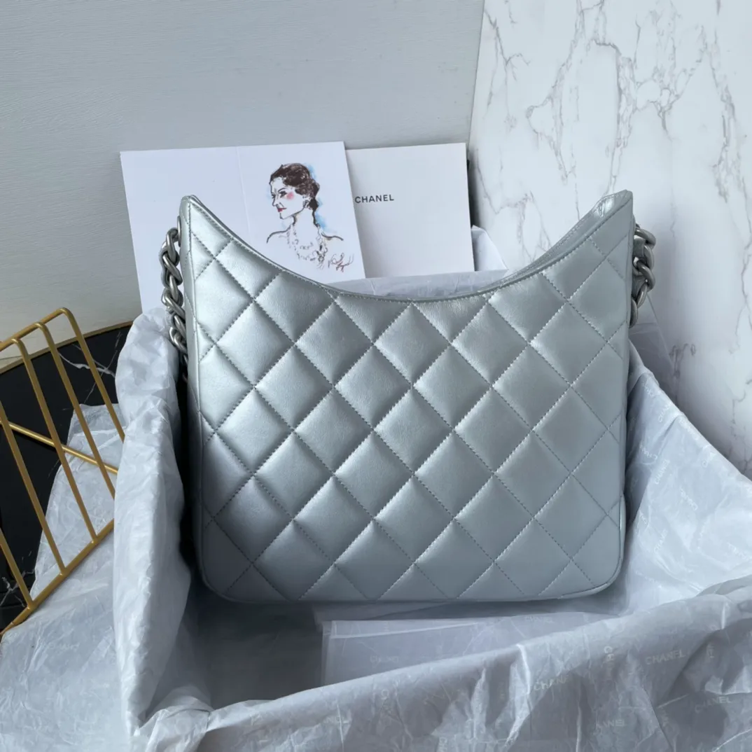 CHANEL Metallic Lambskin Chain Rows Quilted Chain Hobo Silver - Image 8