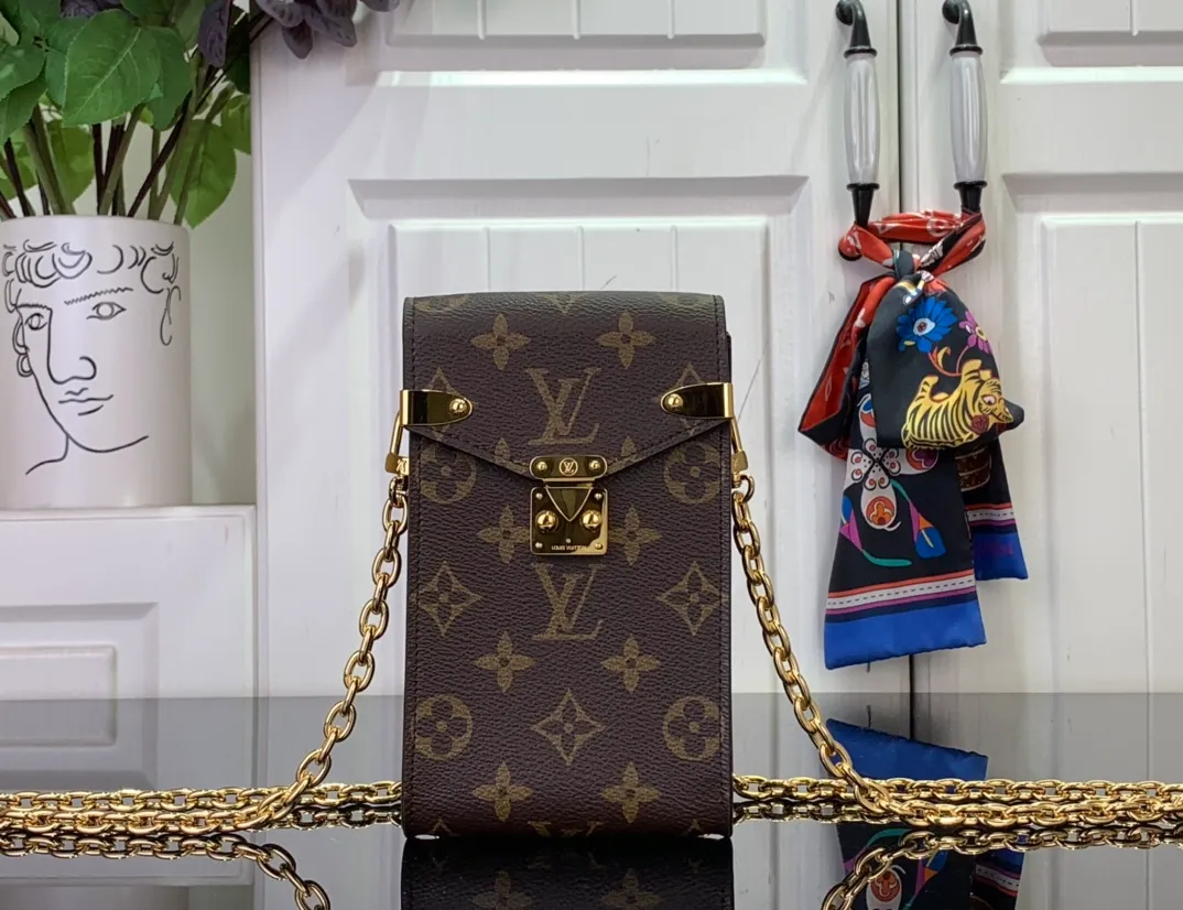 Chain and Strap Wallets Newness Wallets and Small Leather Goods - Image 3