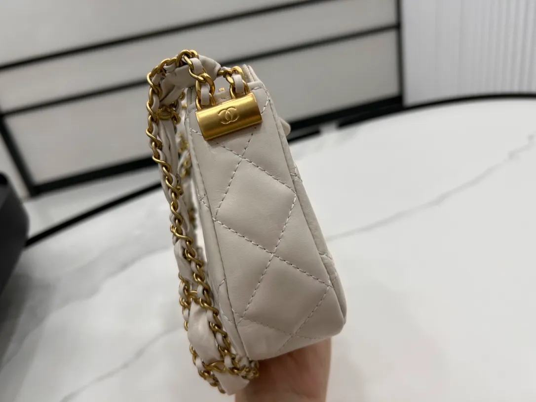 Chanel 19 Hobo Bag White Aged Calfskin Brushed Gold Hardware - Image 8
