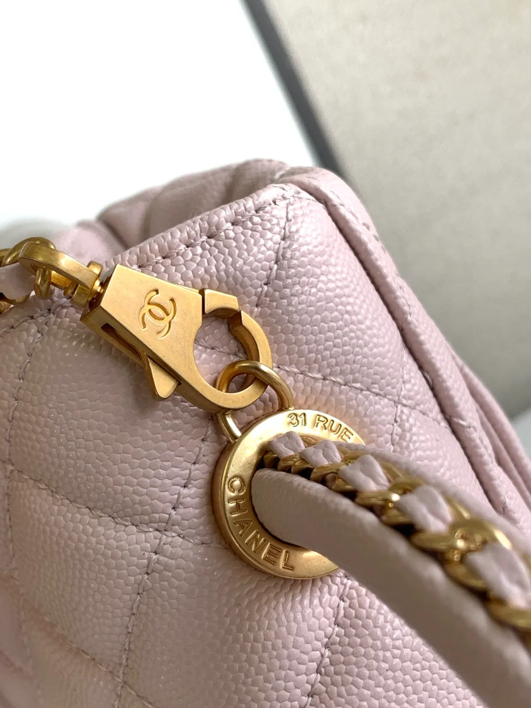 Chanel 20A Lilac Pink Coco Handle Caviar Gold Hardware (3) - Image 7
