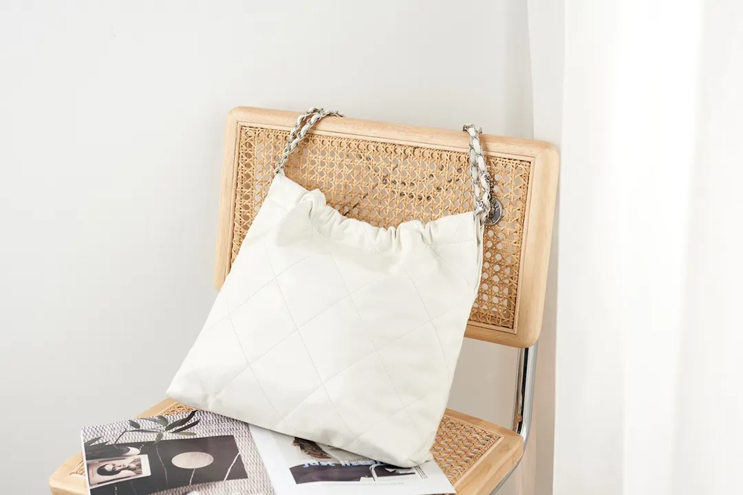 Chanel 22 Small Bag Chanel - Image 6