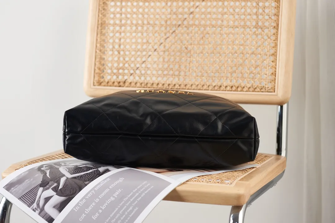 Chanel 22 handbag - Image 8